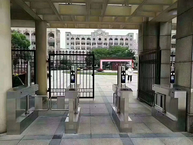 ��Ę�R(sh��)�eϵ�y(t��ng)