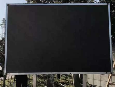 ����LED�@ʾ����ʹ���ʞ�����֮��