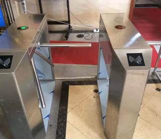 ��(y��ng)������ͨ���l����Щ��(y��u)ȱ�c